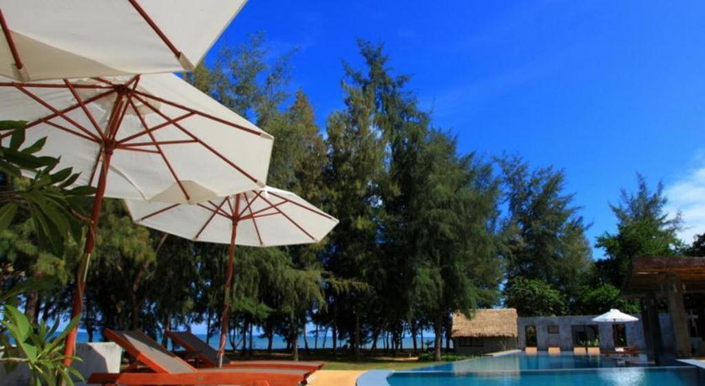 Casuarina Resort Cha-Am Exterior photo